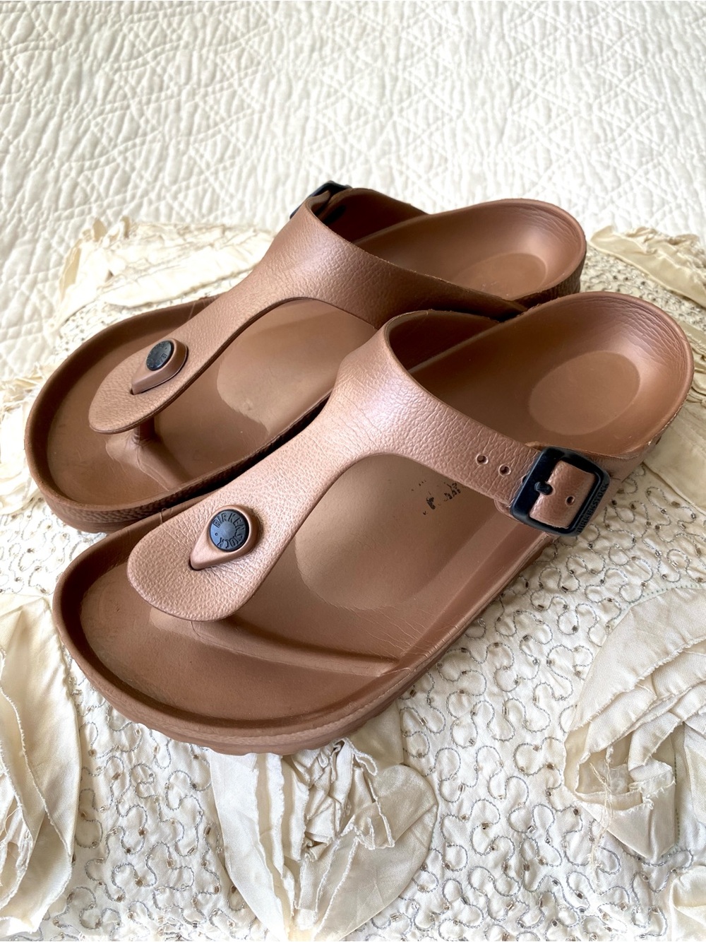 Birkenstock Gizeh EVA Sandals Bronze Gold Metallic Vibe Thong Sandal EU38 - Picture 14 of 16